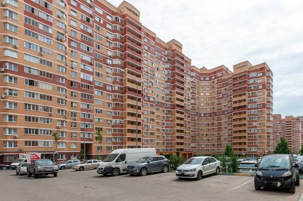 Продам двухкомнатную (2-комн.) квартиру, Зеленые аллеи б-р, 12, Видное г