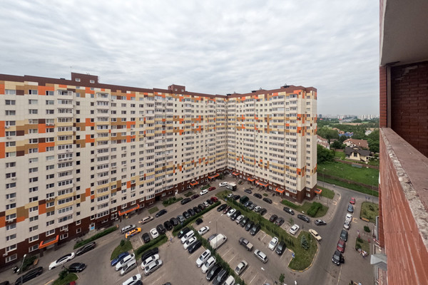 Продам двухкомнатную (2-комн.) квартиру, Зеленые аллеи б-р, 12, Видное г