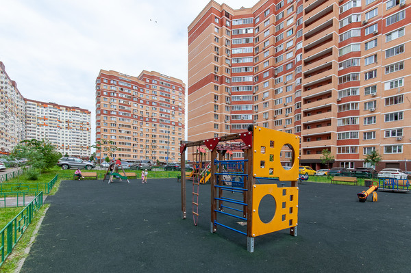 Продам двухкомнатную (2-комн.) квартиру, Зеленые аллеи б-р, 12, Видное г