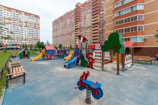 Продам двухкомнатную (2-комн.) квартиру, Зеленые аллеи б-р, 12, Видное г