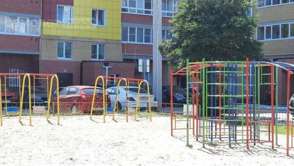 Продам двухкомнатную (2-комн.) квартиру, Димитрова ул, 75, Йошкар-Ола г