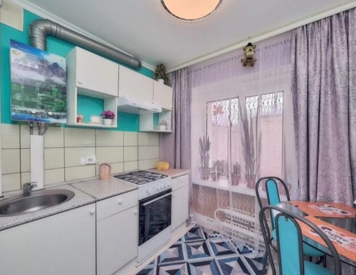 Продам однокомнатную (1-комн.) квартиру, Энгельса ул, 9к9, Рязань г