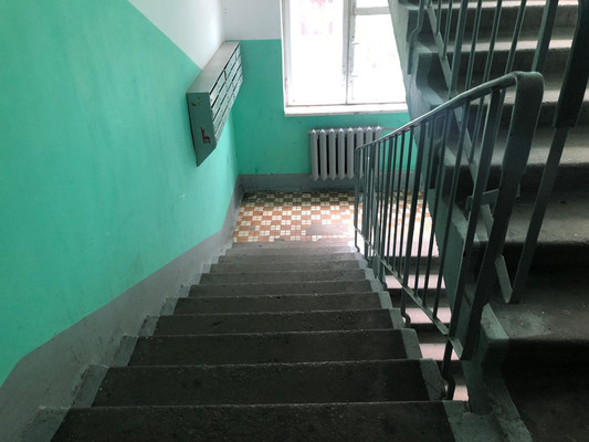 Продам двухкомнатную (2-комн.) квартиру, Солнечный пер, 1, Гатчина г