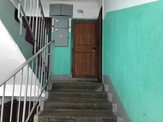 Продам двухкомнатную (2-комн.) квартиру, Солнечный пер, 1, Гатчина г