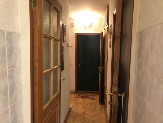 Продам двухкомнатную (2-комн.) квартиру, Солнечный пер, 1, Гатчина г