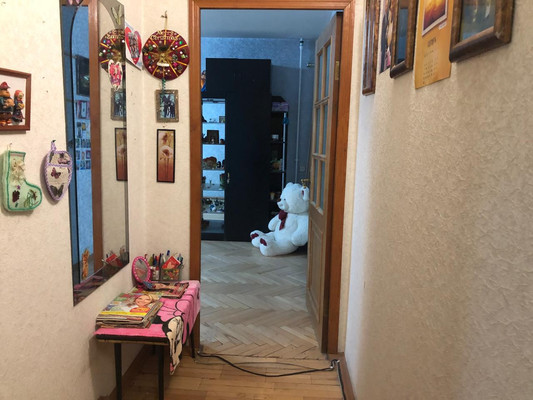 Продам двухкомнатную (2-комн.) квартиру, Солнечный пер, 1, Гатчина г