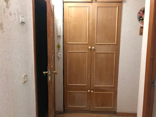 Продам двухкомнатную (2-комн.) квартиру, Солнечный пер, 1, Гатчина г