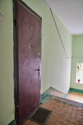 Продам трехкомнатную (3-комн.) квартиру, 50 лет Октября (Климовск мкр.) пр-кт, 16а, Подольск г