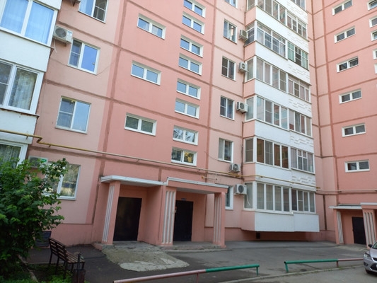 Продам двухкомнатную (2-комн.) квартиру, 50 лет ВЛКСМ ул, 5, Волгодонск г