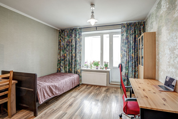Продам однокомнатную (1-комн.) квартиру, Богатырский пр-кт, 25Ак1, Санкт-Петербург г