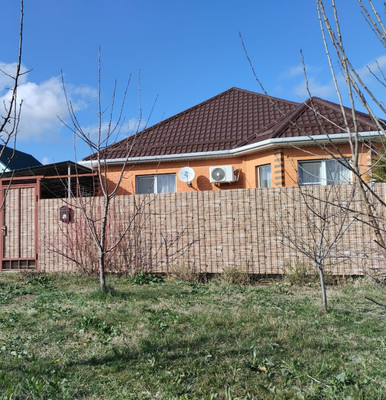 Продам дом, Луначарского проезд, Новотитаровская ст-ца, 0 км от города
