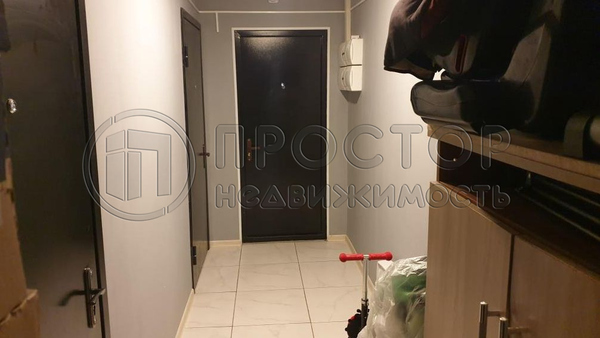 Продам комнату в 3-комн. квартире, Елецкая ул, 12к1, Москва г