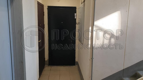 Продам комнату в 3-комн. квартире, Елецкая ул, 12к1, Москва г