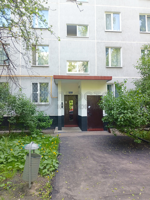 Продам многокомнатную квартиру, Россошанская ул, 13к3, Москва г