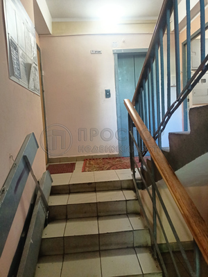 Продам многокомнатную квартиру, Россошанская ул, 13к3, Москва г
