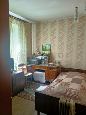 Продам многокомнатную квартиру, Россошанская ул, 13к3, Москва г