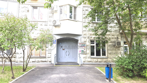 Продам трехкомнатную (3-комн.) квартиру, Святоозерская ул, 16, Москва г