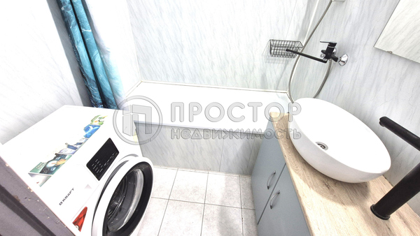 Продам трехкомнатную (3-комн.) квартиру, Святоозерская ул, 16, Москва г