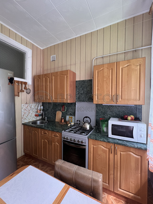 Продам двухкомнатную (2-комн.) квартиру, Чайковского ул, 14, Красногорск г