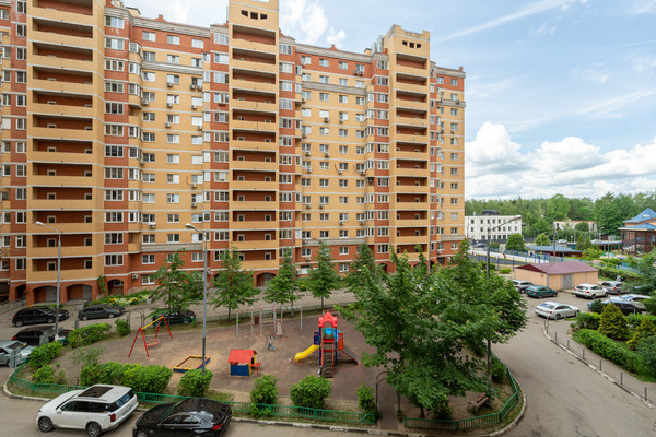 Продам трехкомнатную (3-комн.) квартиру, Набережная (Новая Деревня мкр.) ул, 35к6, Пушкино г