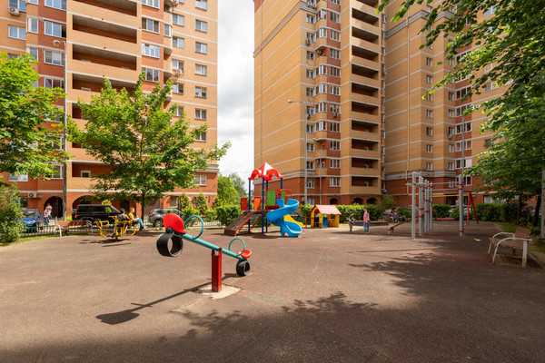 Продам трехкомнатную (3-комн.) квартиру, Набережная (Новая Деревня мкр.) ул, 35к6, Пушкино г