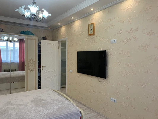 Продам двухкомнатную (2-комн.) квартиру, Линейная ул, 23, Краснодар г