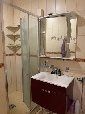 Продам двухкомнатную (2-комн.) квартиру, Линейная ул, 23, Краснодар г