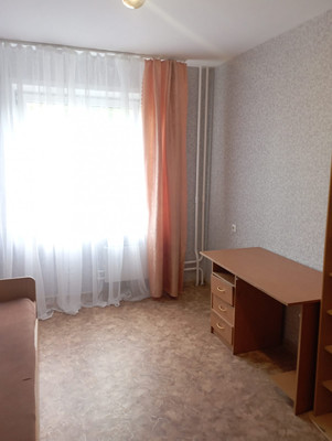 Продам трехкомнатную (3-комн.) квартиру, Абытаевская ул, 4а, Красноярск г