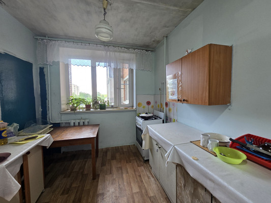 Продам комнату в 12-комн. квартире, Здоровцева ул, 10А, Санкт-Петербург г