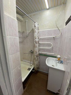 Продам комнату в 12-комн. квартире, Здоровцева ул, 10А, Санкт-Петербург г