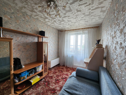 Продам трехкомнатную (3-комн.) квартиру, 23, Бегуницы д