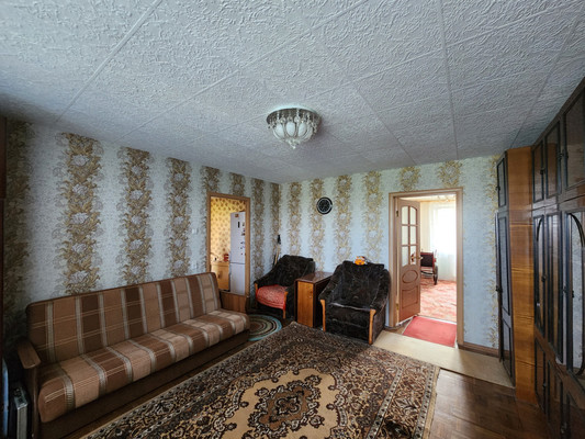 Продам трехкомнатную (3-комн.) квартиру, 23, Бегуницы д