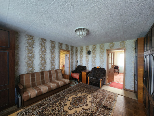 Продам трехкомнатную (3-комн.) квартиру, 23, Бегуницы д