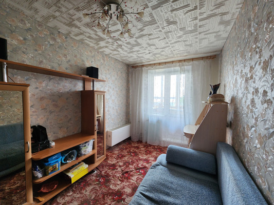 Продам трехкомнатную (3-комн.) квартиру, 23, Бегуницы д