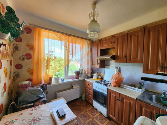 Продам трехкомнатную (3-комн.) квартиру, 23, Бегуницы д