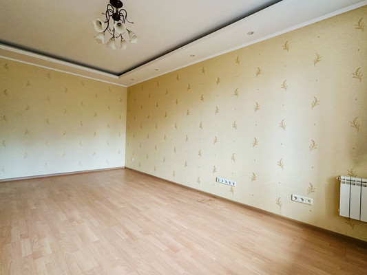 Продам двухкомнатную (2-комн.) квартиру, Школьная ул, 1, Ангелово с