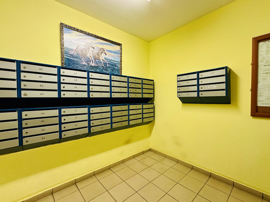 Продам двухкомнатную (2-комн.) квартиру, Школьная ул, 1, Ангелово с