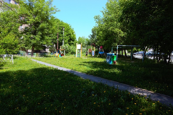 Продам двухкомнатную (2-комн.) квартиру, Невьянский пер, 1, Екатеринбург г