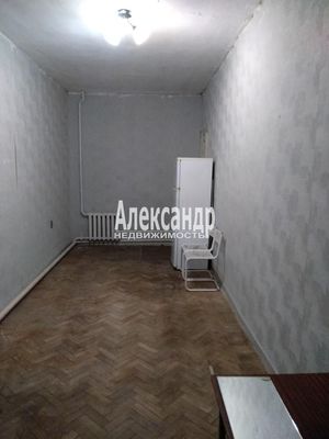 Продам многокомнатную квартиру, Курляндская ул, 32, Санкт-Петербург г