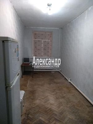Продам многокомнатную квартиру, Курляндская ул, 32, Санкт-Петербург г