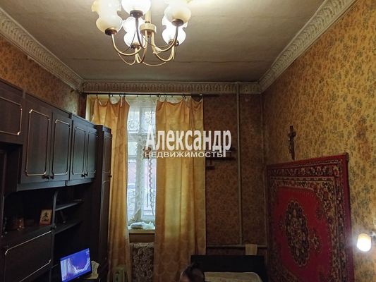 Продам многокомнатную квартиру, Курляндская ул, 32, Санкт-Петербург г
