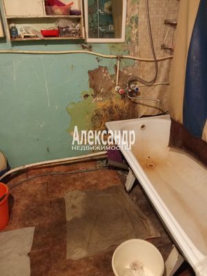 Продам многокомнатную квартиру, Курляндская ул, 32, Санкт-Петербург г