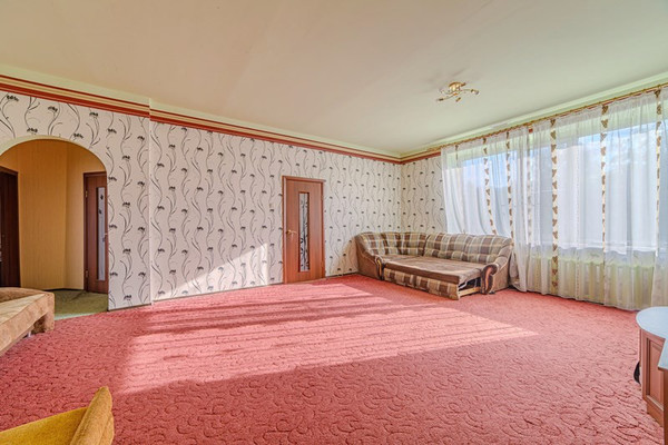 Продам трехкомнатную (3-комн.) квартиру, Мира ул, 13, Пенза г