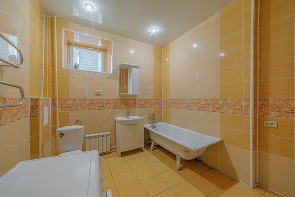 Продам трехкомнатную (3-комн.) квартиру, Мира ул, 13, Пенза г