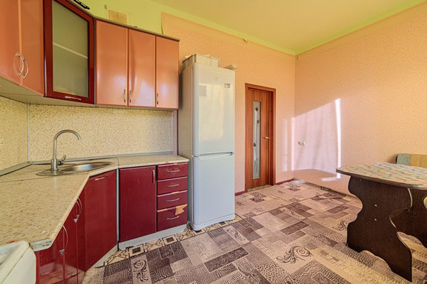 Продам трехкомнатную (3-комн.) квартиру, Мира ул, 13, Пенза г
