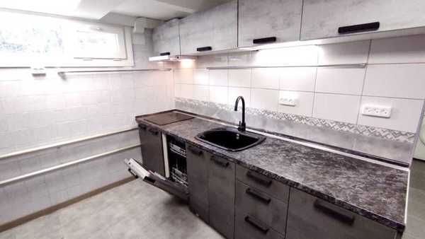 Продам двухкомнатную (2-комн.) квартиру, Дарвина (Хостинский р-н) ул, 84, Сочи г