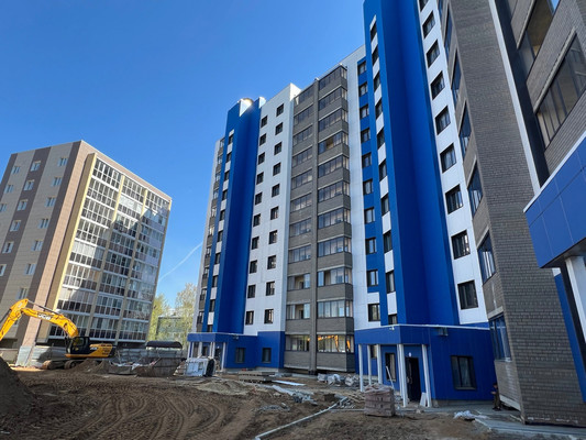 Продам трехкомнатную (3-комн.) квартиру, Колхозная ул, 16, Сыктывкар г