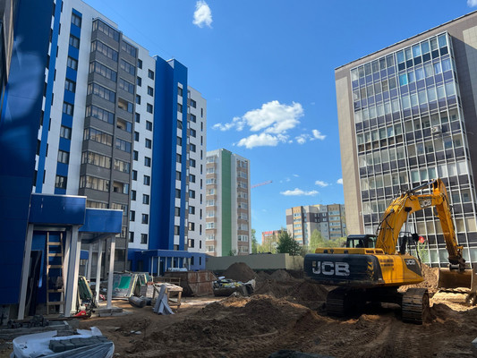 Продам трехкомнатную (3-комн.) квартиру, Колхозная ул, 16, Сыктывкар г