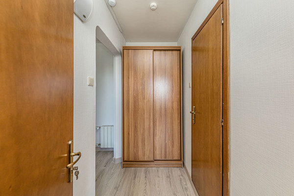 Продам однокомнатную (1-комн.) квартиру, Молодогвардейцев ул, 34, Челябинск г