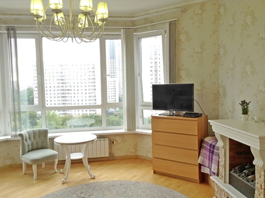 Продам двухкомнатную (2-комн.) квартиру, Беломорская ул, 18А, Москва г